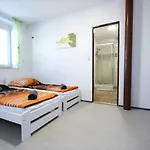 Bazén Víno Sklep U Palečků Casa de hóspedes
