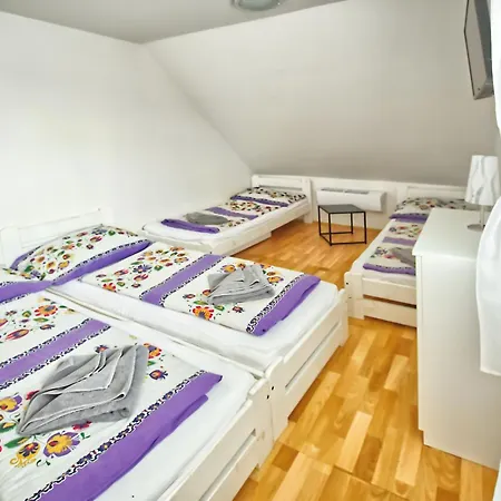 Guest house Bazen Vino Sklep U Palecku *
