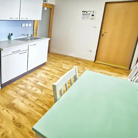 Bazen Vino Sklep U Palecku