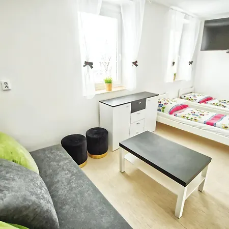 Bazen Vino Sklep U Palecku Zaječí