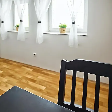 Bazen Vino Sklep U Palecku Zajeci