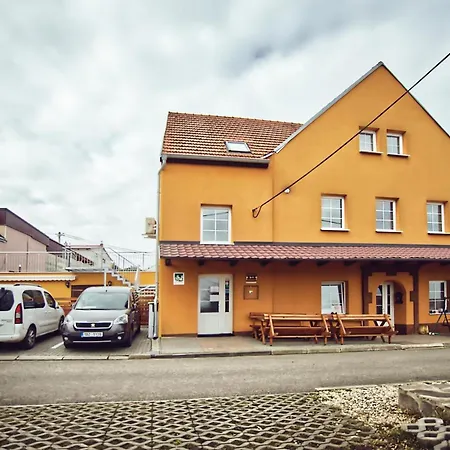 Víno Sklep U Palečků Zaječí
