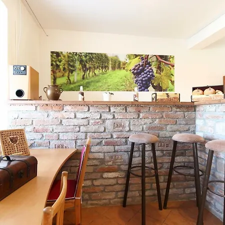 Bazen Vino Sklep U Palecku Konukevi