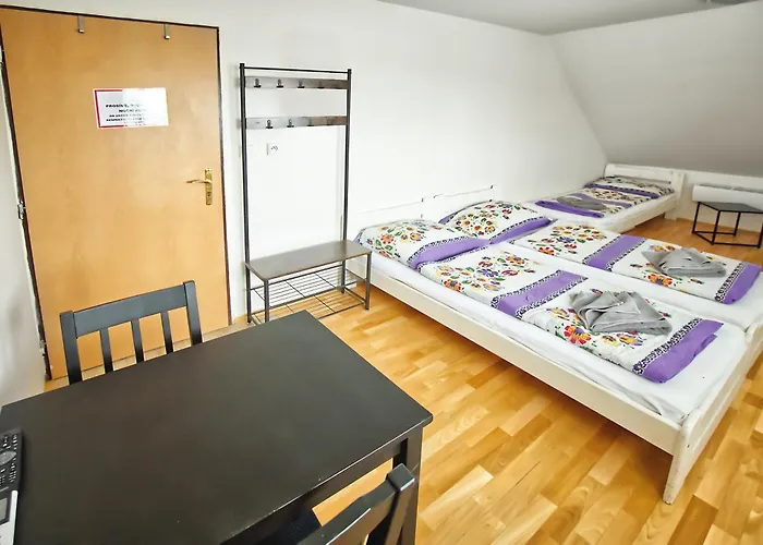 Bazén Víno Sklep U Palečků Casa de hóspedes Zaječí