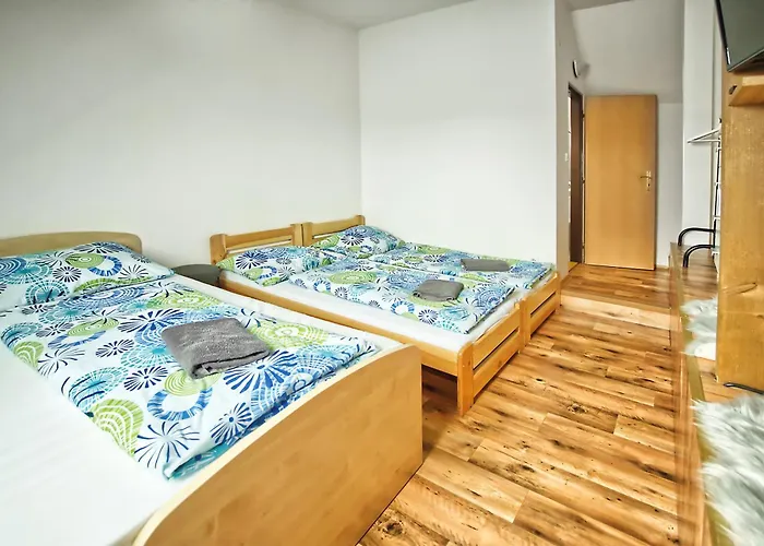 Bazén Víno Sklep U Palečků Casa de hóspedes *