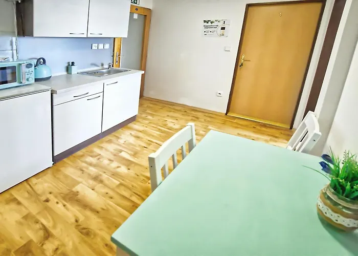 Bazén Víno Sklep U Palečků