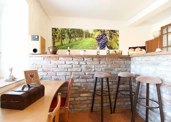 Bazén Víno Sklep U Palečků Casa de hóspedes