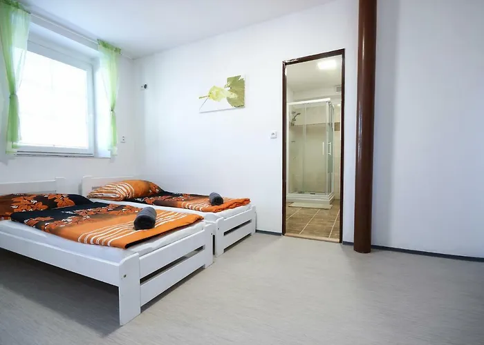 Bazén Víno Sklep U Palečků Casa de hóspedes